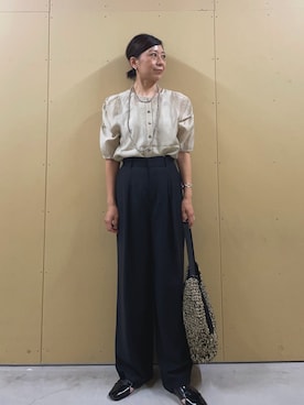 「アイテム（スラックス）」を使った、kobayashiさん（レディース・164cm）の夏コーディネート