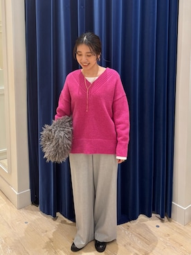 「NOLLEY’S Sophi（ノーリーズソフィ）のブライト紡毛Vネックプルオーバー（ニット/セーター、ピンク系）」を使った、nol  komatsubaraさん（レディース・159cm）の秋コーディネート