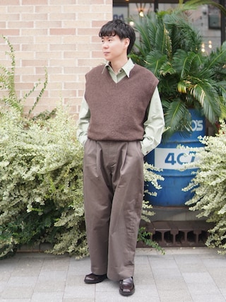 「WYM LIDNM（ウィム バイ リドム）のHIGH COUNT PEACH GABA DEEP TUCK PANTS（その他パンツ）」を使った、しゅんたさん（メンズ・172cm）の秋コーディネート
