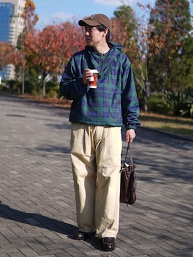 「アイテム（チノパンツ）」を使った、しゅんたさん（メンズ・172cm）の秋コーディネート