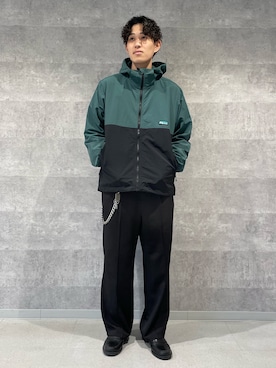 「FREDY&GLOSTER」｜「アイテム（ナイロンジャケット）」を使った、ミッチーさん（メンズ・173cm）の春コーディネート