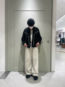 「アイテム（サンダル）」を使った、松木　幹太さん（メンズ・169cm）の冬コーディネート