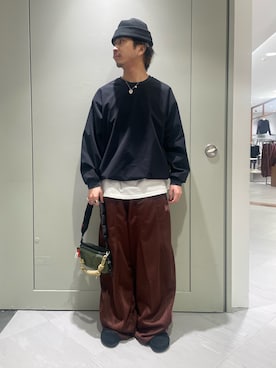 「アイテム（PC・スマホグッズ/家電）」を使った、松木　幹太さん（メンズ・169cm）の秋コーディネート