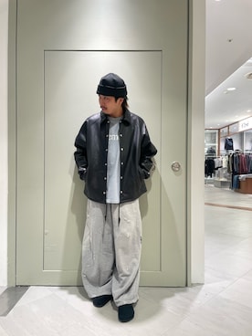 「アイテム（サンダル）」を使った、松木　幹太さん（メンズ・169cm）の秋コーディネート