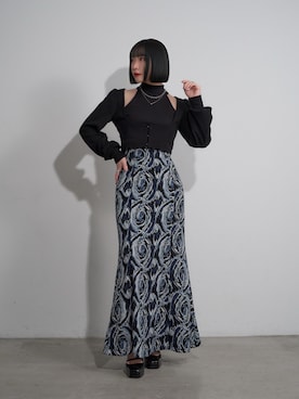 「Mavie..7（メヴィセットゥ）の【Mavie..7】【2サイズ展開】アート柄マーメイドスカート（スカート、ブルー系）」を使った、こんさん（レディース・153cm）の春コーディネート