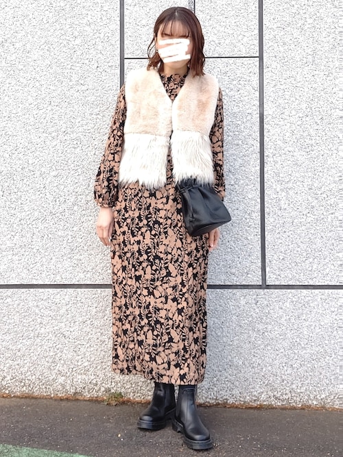 agnes b.（アニエスベー）の「CHARLOTTE 巾着ミニショルダーバッグ 