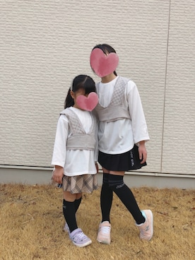 「Birthday（バースデイ）のアイテム（トップス、ベージュ系）」を使った、riinanaさん（キッズ・150cm）の冬コーディネート