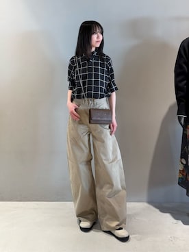 「EDITION（エディション）のアイテム（パンツ）」を使った、Shimakawa_TOMORROWLANDさん（レディース・163cm）の春コーディネート