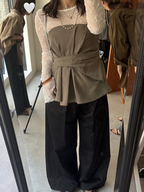 ストレッチサテンバレルパンツ