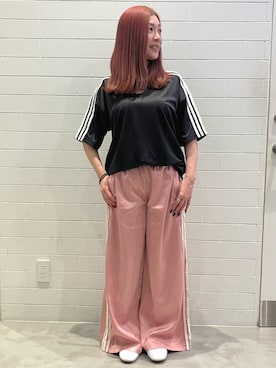 「アイテム（スウェットパンツ、ピンク系）」を使った、HOさん（レディース・159cm）の夏コーディネート