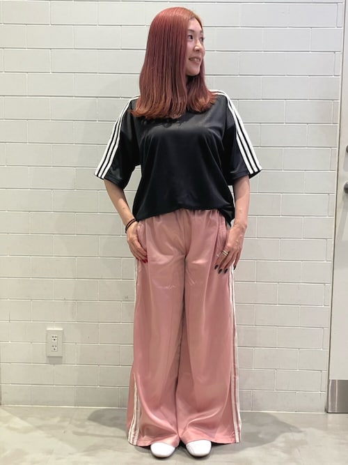 サテン ワイドレッグパンツ ラッフル スリーストライプス WIDE