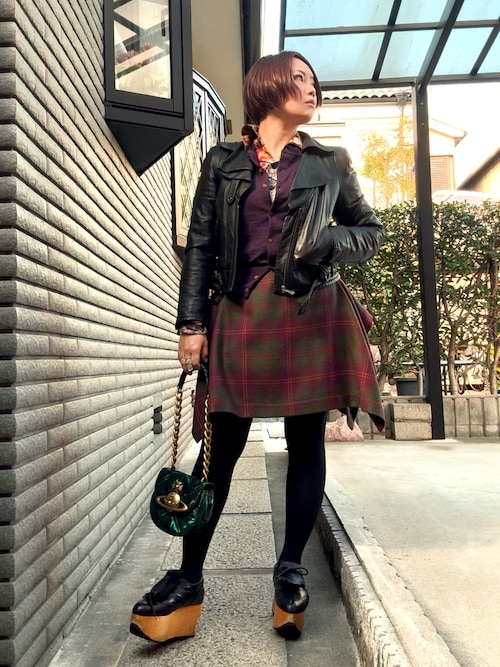 【Vivienne Westwood】 スカート　パープル　ブラック　38 Vivienne Westwood（スカート ・ パープル/紫色系）のフリマアイテム一覧