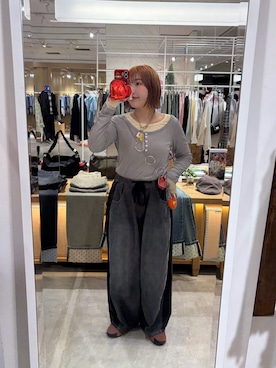 「CIAOPANIC（チャオパニック）の2点SETストレッチシアーレイヤードトップス（Tシャツ/カットソー、グレー系）」を使った、濱川　ひよりさん（レディース・162cm）の春コーディネート