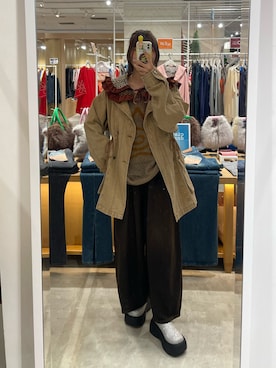 「アイテム（サンダル）」を使った、濱川　ひよりさん（レディース・162cm）の秋コーディネート