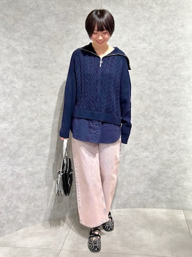 「アイテム（デニムパンツ、レッド系）」を使った、Desigual EXPO STAFFさん（レディース・170cm）の秋コーディネート