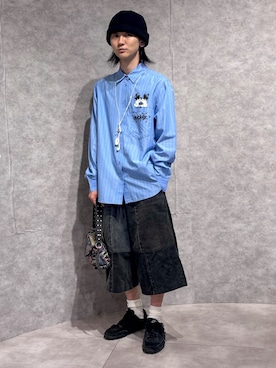 「アイテム（ボディバッグ/ウエストポーチ）」を使った、Desigual EXPO STAFFさん（メンズ・181cm）の秋コーディネート