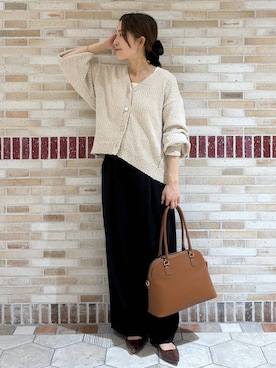 「Elura（エルーラ）のリュクスラインテープBAG　L/633011（ハンドバッグ、イエロー系）」を使った、ユキさん（レディース・157cm）の春コーディネート