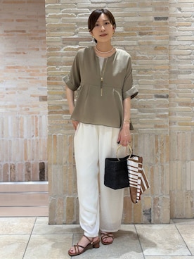 「Elura（エルーラ）のラメタンクトップ／105302（Tシャツ/カットソー、ベージュ系）」を使った、ユキさん（レディース・157cm）の夏コーディネート