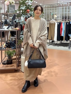 「アイテム（ストール/ショール）」を使った、ユキさん（レディース・157cm・30代）の秋コーディネート