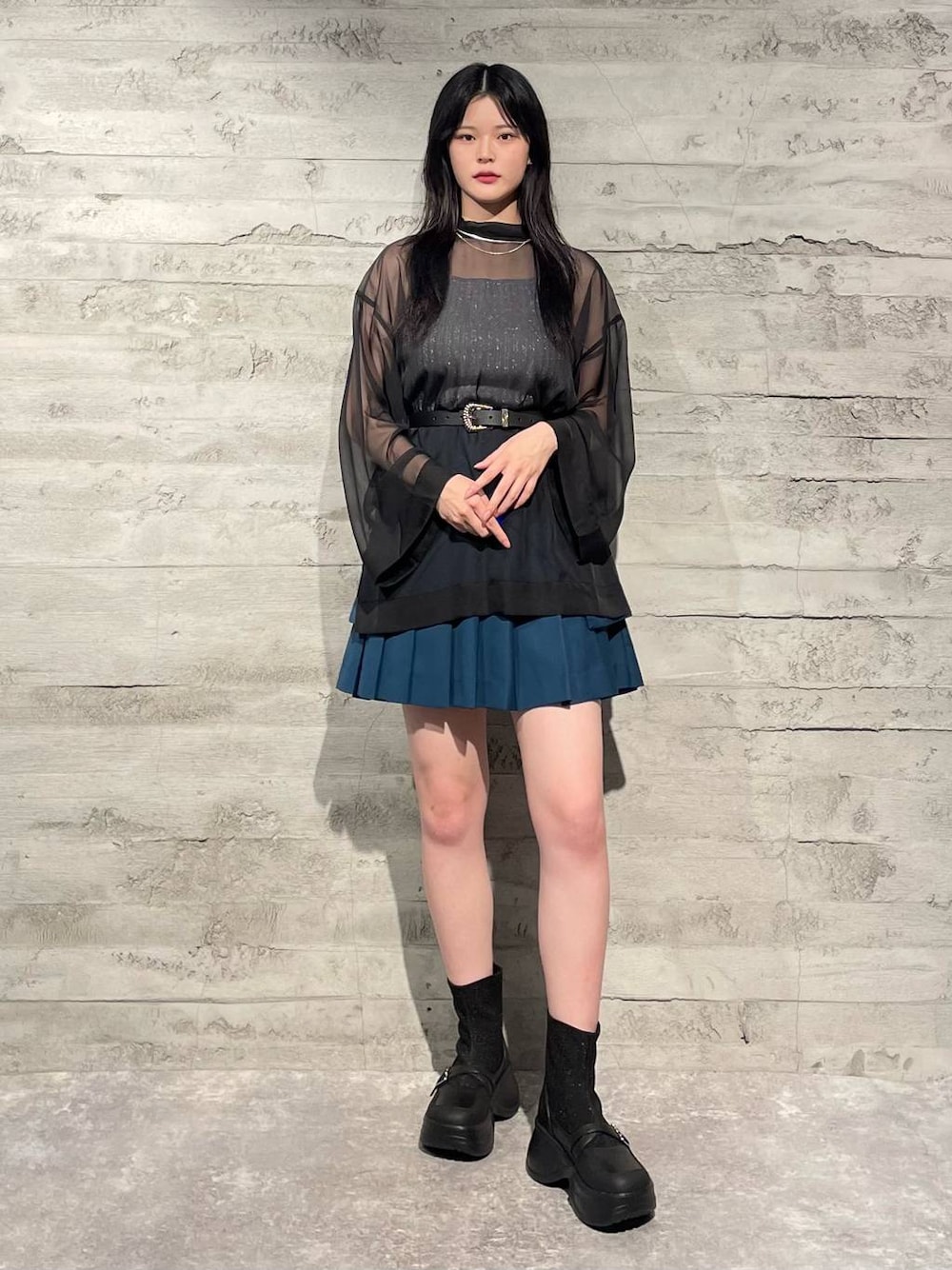 「モード、高身長、きれいめ、春コーデ、体型カバー、若見え、高見え、モテ、HARE、着痩せ・細見え」｜「HAREの2Pジップジャケット＊スカパン(HARE)（テーラードジャケット、ブルー系）」を使った、marinさん（レディース・165cm）の夏コーディネートの1枚目の写真