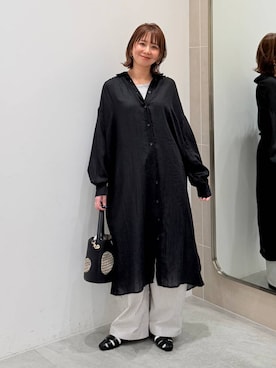 「Elura（エルーラ）のラメタンクトップ／105302（T恤/上装、グレー系）」を使った、mikaxさん（レディース・158cm）の春コーディネート