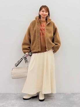 「アイテム（その他アウター、イエロー系）」を使った、mikaxさん（レディース・158cm）の冬コーディネート