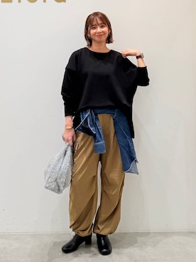「アイテム（カーゴパンツ）」を使った、mikaxさん（レディース・158cm・40代）の秋コーディネート