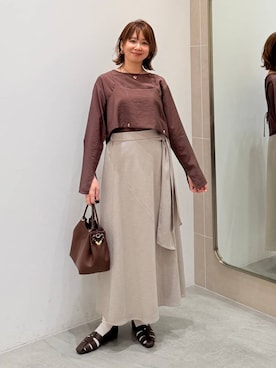 「Elura（エルーラ）のグルカパンプス/637045（高跟鞋、ブラウン系）」を使った、mikaxさん（レディース・158cm）の春コーディネート