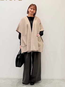 「アイテム（ポンチョ）」を使った、mikaxさん（レディース・158cm）の秋コーディネート