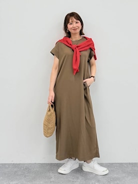 「Elura（エルーラ）のラバースニーカー/637294（球鞋、ゴールド系）」を使った、mikaxさん（レディース・158cm）の春コーディネート