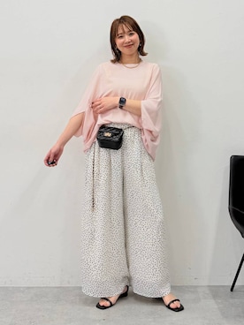 「Elura（エルーラ）のシャリサラプルオーバー≪セットアップ対応≫/661827（T恤/上装、ピンク系）」を使った、mikaxさん（レディース・158cm）の春コーディネート