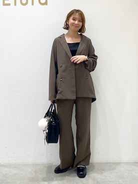 「アイテム（キーホルダー、ホワイト系）」を使った、mikaxさん（レディース・158cm）の秋コーディネート