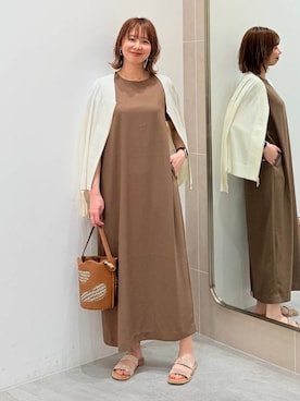 「Elura（エルーラ）のHole digging bag/640659（手袋、ベージュ系）」を使った、mikaxさん（レディース・158cm）の春コーディネート