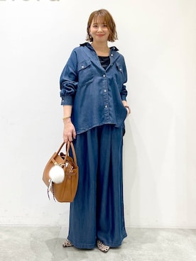 「アイテム（財布/小物）」を使った、mikaxさん（レディース・158cm）の秋コーディネート
