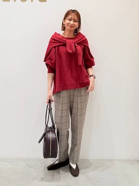 「アイテム（ボストンバッグ）」を使った、mikaxさん（レディース・158cm・40代）の秋コーディネート