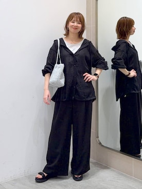 「Elura（エルーラ）のラメタンクトップ／105302（T恤/上装、グレー系）」を使った、mikaxさん（レディース・158cm）の春コーディネート