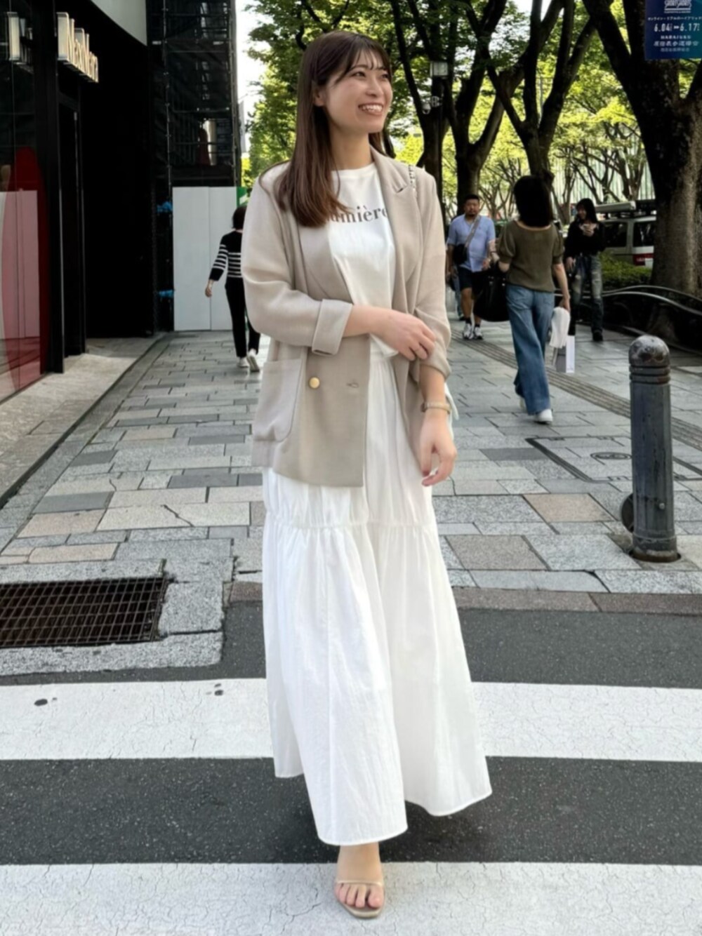 「La boutique BonBonの【miki監修】メッシュメタル釦ライトジャケット（テーラードジャケット、ベージュ系）」を使った、La boutique BonBonさん（レディース・161cm）の夏コーディネートの1枚目の写真