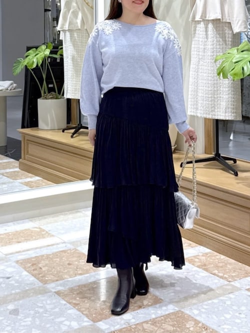 お花刺繍クロップドニット黒　ラブティクボンボン La boutique Bonbon（ラブティックボンボン） ニット セーター 「今