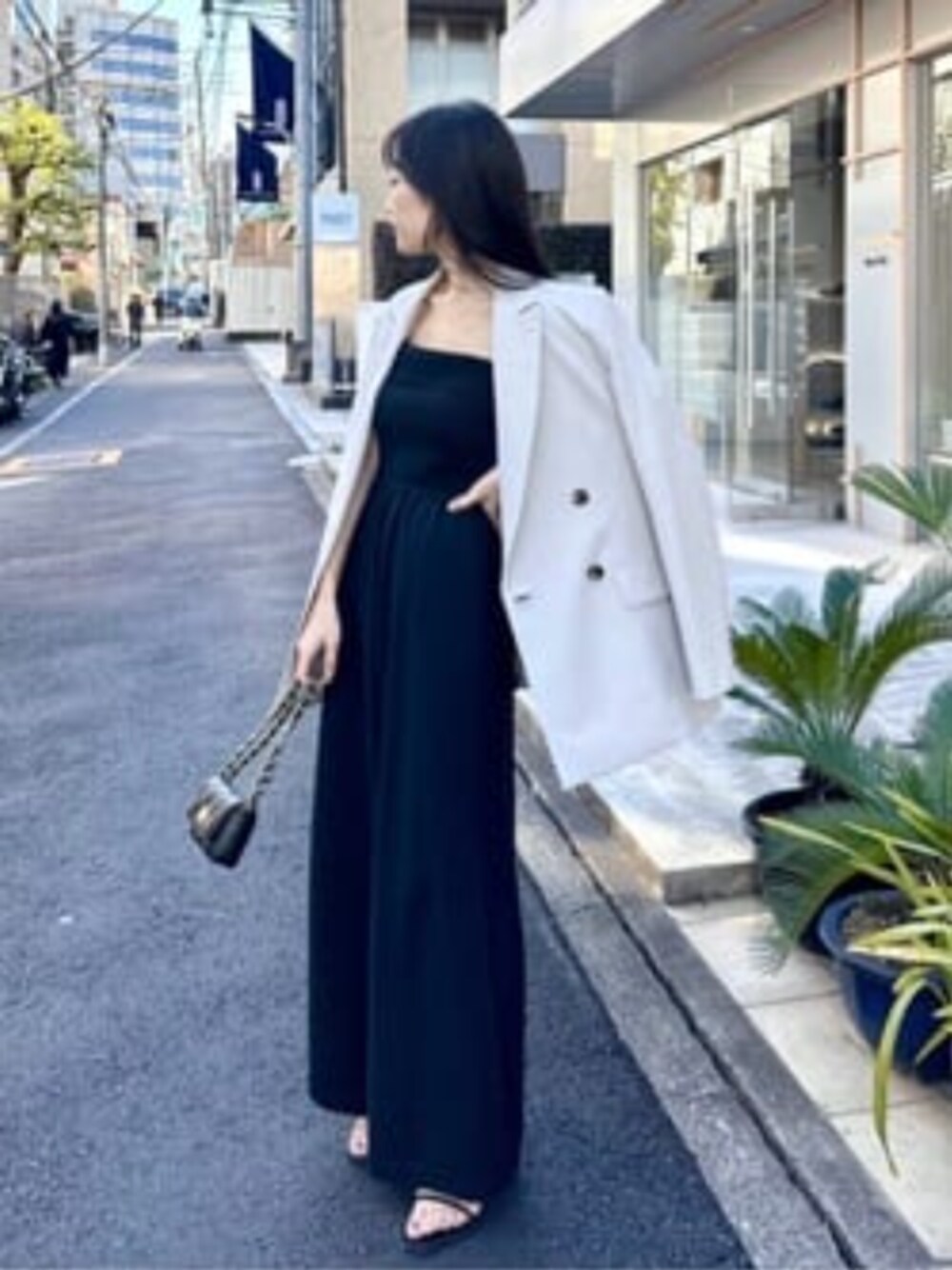 「La boutique BonBon、きれいめカジュアル」｜「La boutique BonBonのアイテム（ジャケット/アウター、ベージュ系）」を使った、La boutique BonBonさん（レディース・153cm）の冬コーディネートの1枚目の写真