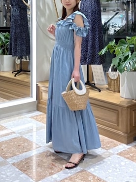 「La boutique BonBon（ラブティックボンボン）のパールハンドルバスケットS/チェーン付（かごバッグ、ベージュ系）」を使った、La boutique BonBonさん（レディース・157cm）の春コーディネート