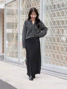 「La boutique BonBon（ラブティックボンボン）のきらきらサテンロングナロースカート（スカート）」を使った、La boutique BonBonさん（レディース・158cm）の秋コーディネート
