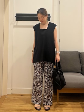 「花柄パンツ」｜りょーこさん（レディース・163cm）の夏コーディネート