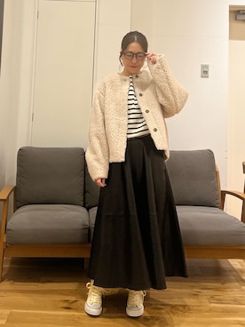「フェイクレザー」｜「アイテム（その他アウター）」を使った、りょーこさん（レディース・163cm）の秋コーディネート