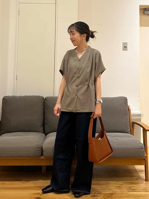 完売品＊Andrey and JohnWad✨コットン Vネックギャザーブラウス 完売品＊Andrey and JohnWad✨コットン Vネックギャザーブラウス