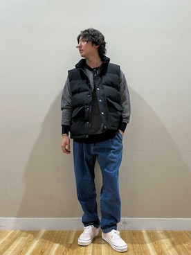 「アイテム（ダウンベスト）」を使った、西田 龍平さん（メンズ・168cm）の秋コーディネート
