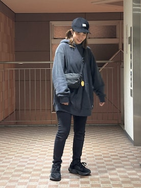 「ARC'TERYX（アークテリクス）のアイテム（ショルダーバッグ）」を使った、rth.kさん（レディース・160cm）の秋コーディネート