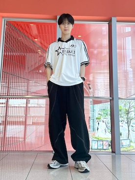 「ALAND（エーランド）のアイテム（スウェットパンツ）」を使った、dnjsl2l8さん（メンズ・178cm）の春コーディネート