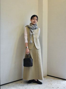 「アイテム（ストール/ショール）」を使った、おふじさん（レディース・161cm）の秋コーディネート