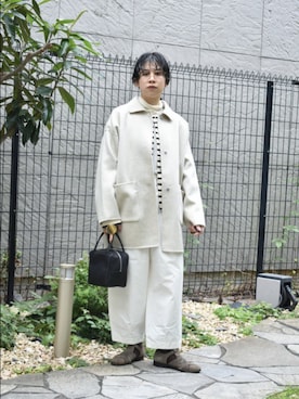 「アイテム（その他アウター、ベージュ系）」を使った、おふじさん（レディース・161cm）の秋コーディネート