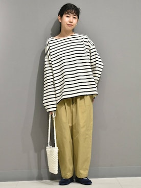 「かぐれ（カグレ）のボーダーワイドカットソー（Tシャツ/カットソー）」を使った、おふじさん（レディース・161cm）の秋コーディネート